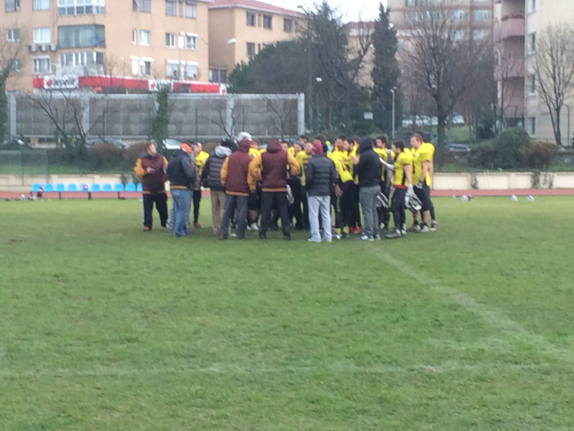 Hornets'tan tarihi galibiyet