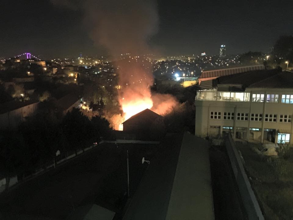 Vadi alev alev
