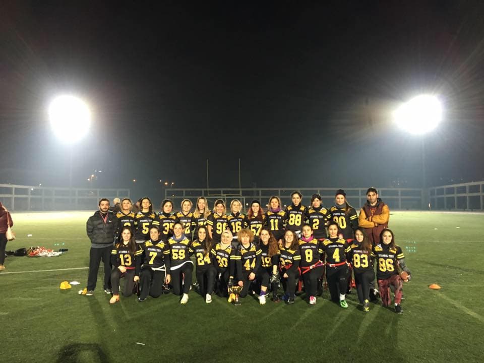 Hornets kızları da şampiyon