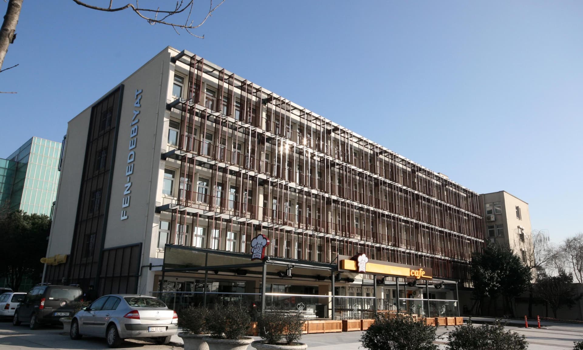 1 Temmuz itibariyle Fen-Edebiyat Binası'ndaki tüm derslikler kapatıldı