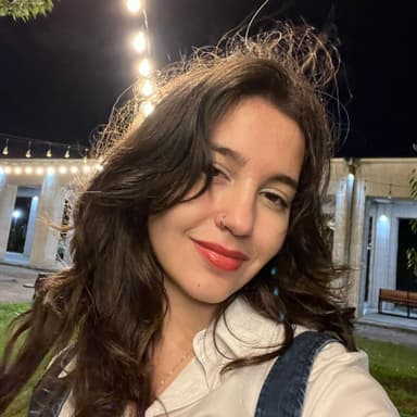 Ayça Naz