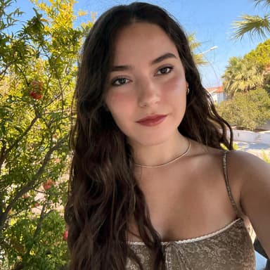 Elif Naz