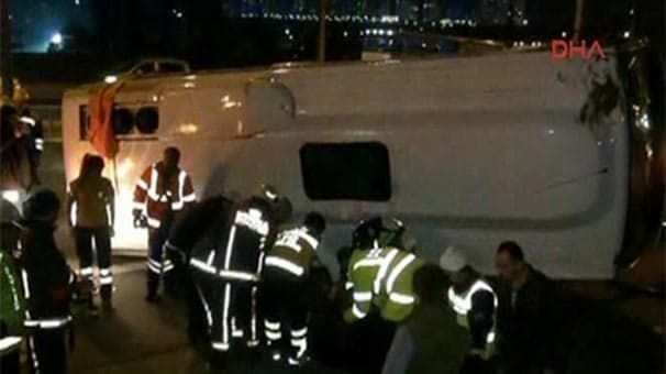 İTÜ personelini taşıyan servis kaza yaptı: 1 ölü