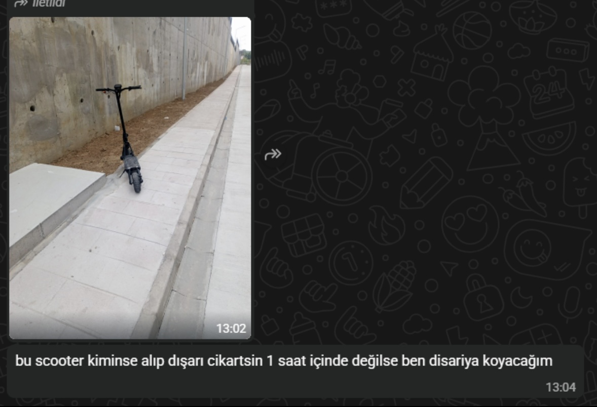 Bir alternatif ulaşım aracının yurt alanına park edilmesi sebebiyle gelen uyarı(&ouml;ğrenci paylaşımı), 2026.